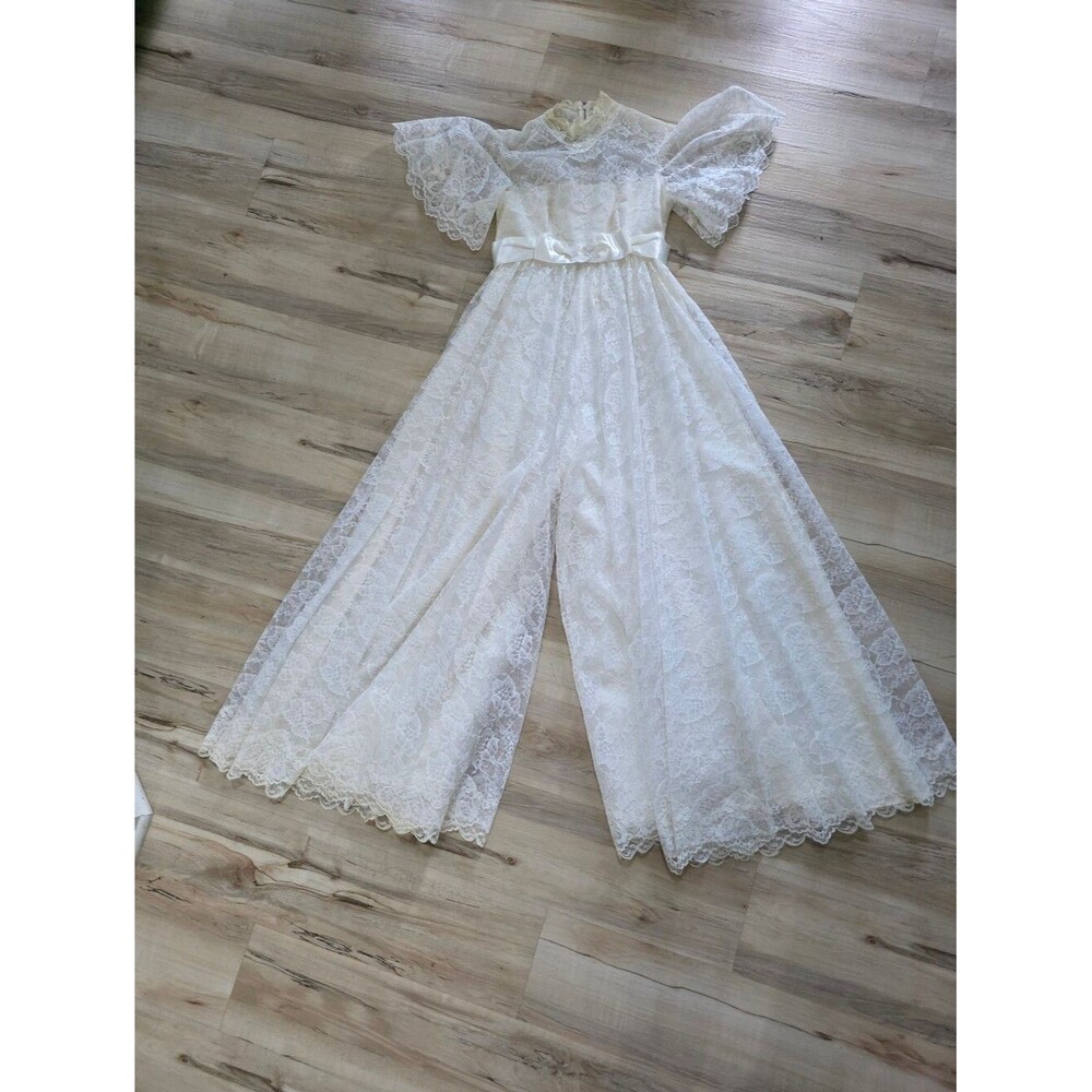 Vtg White Lace Wedding Bridal Jumpsuit  High Neck Ruffled Angel Sleeve Wide Leg